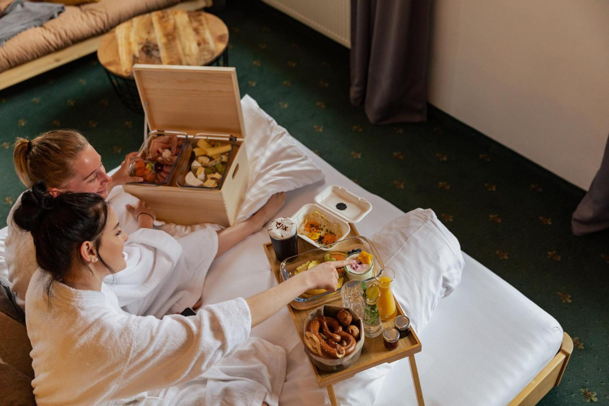 Hotel . Wirtshaus Tauernhex Piesendorf Zewnętrze zdjęcie