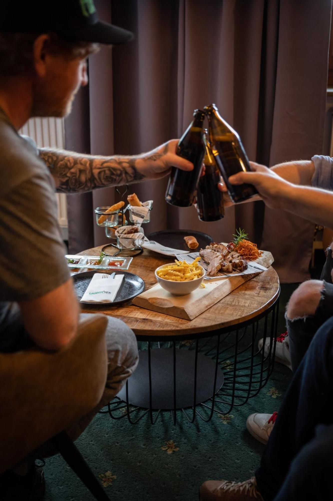 Hotel . Wirtshaus Tauernhex Piesendorf Zewnętrze zdjęcie